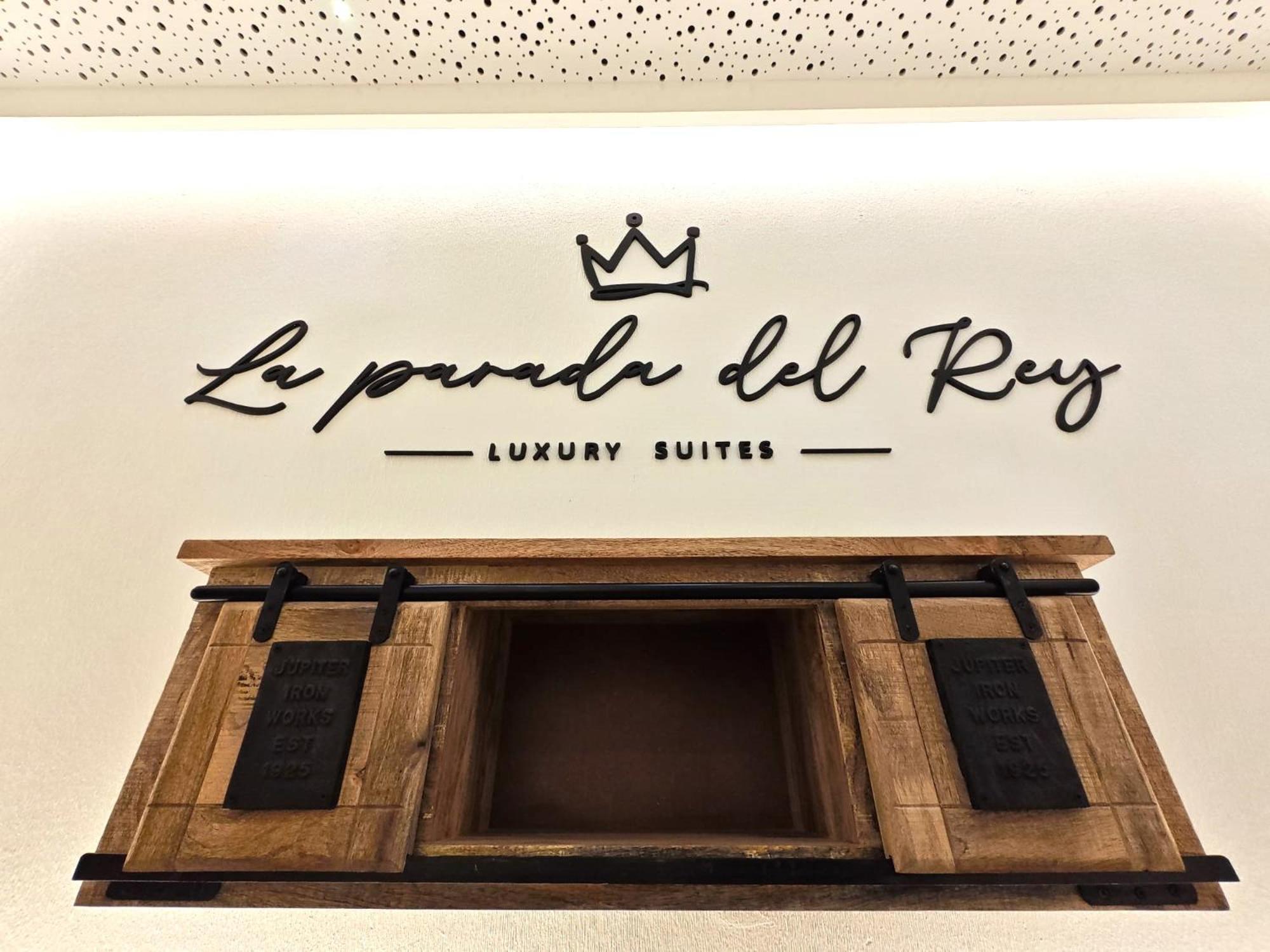 La Parada Del Rey - Luxury Suites Plasencia Εξωτερικό φωτογραφία