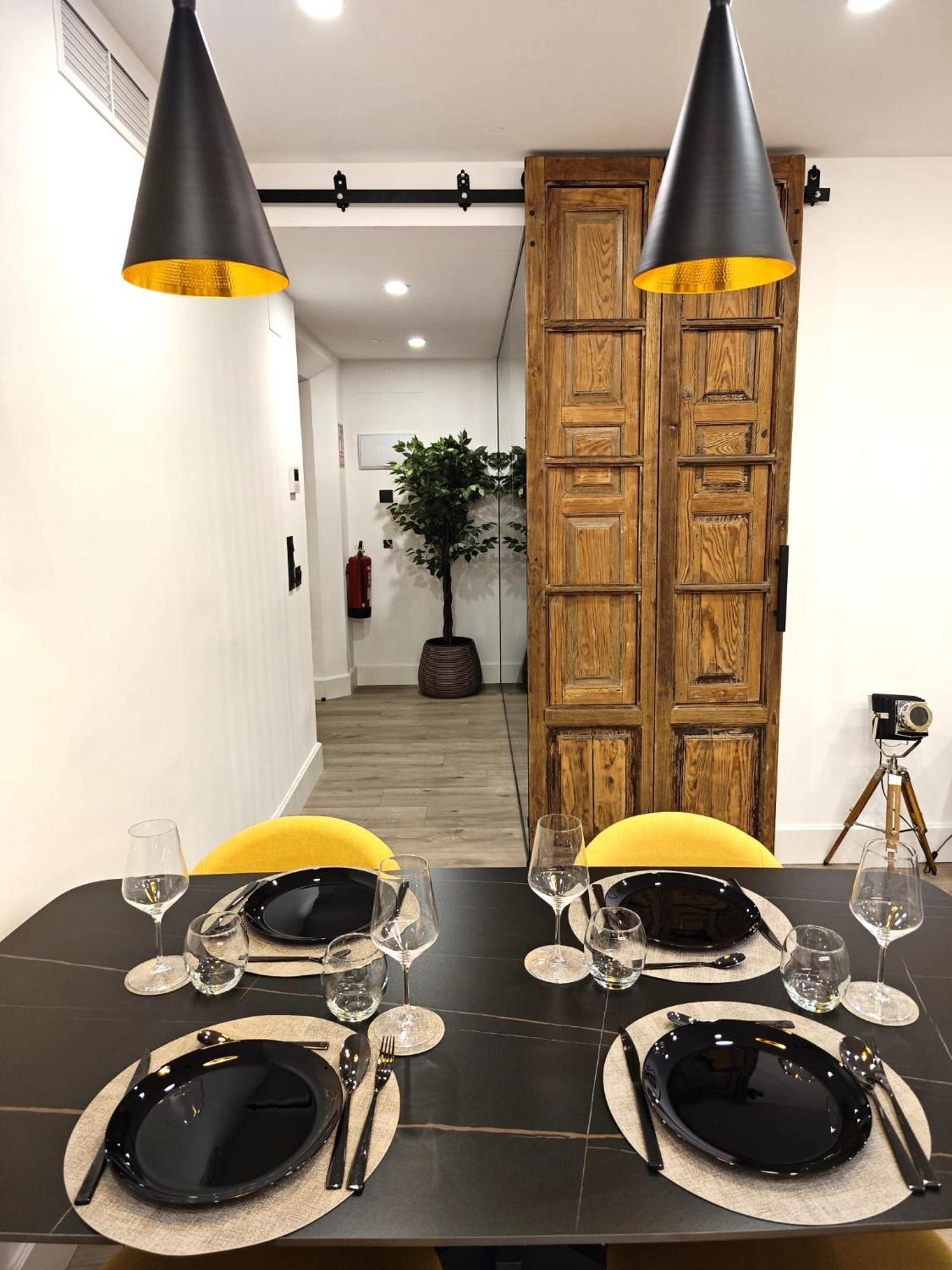 La Parada Del Rey - Luxury Suites Plasencia Εξωτερικό φωτογραφία