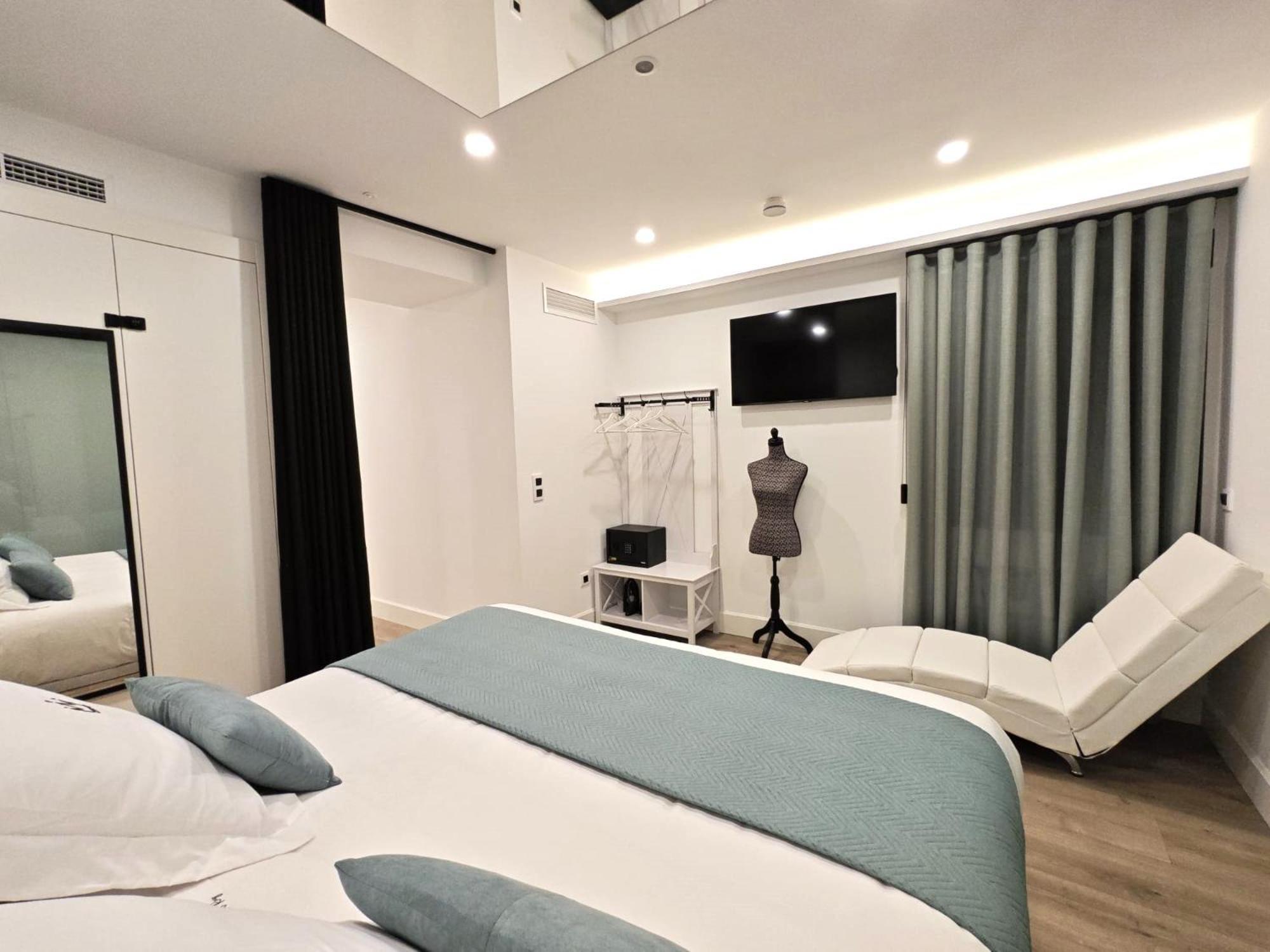 La Parada Del Rey - Luxury Suites Plasencia Εξωτερικό φωτογραφία