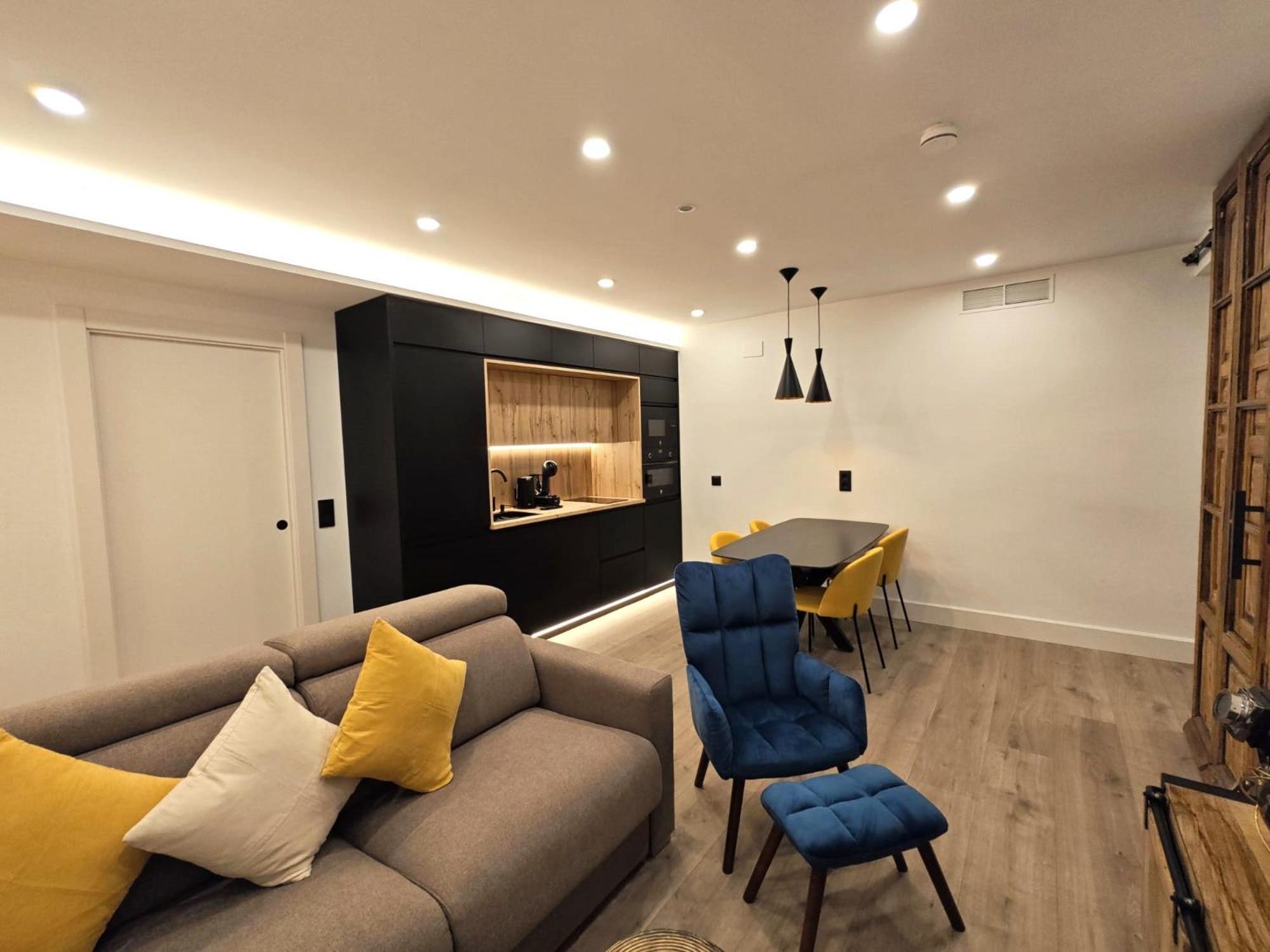 La Parada Del Rey - Luxury Suites Plasencia Εξωτερικό φωτογραφία