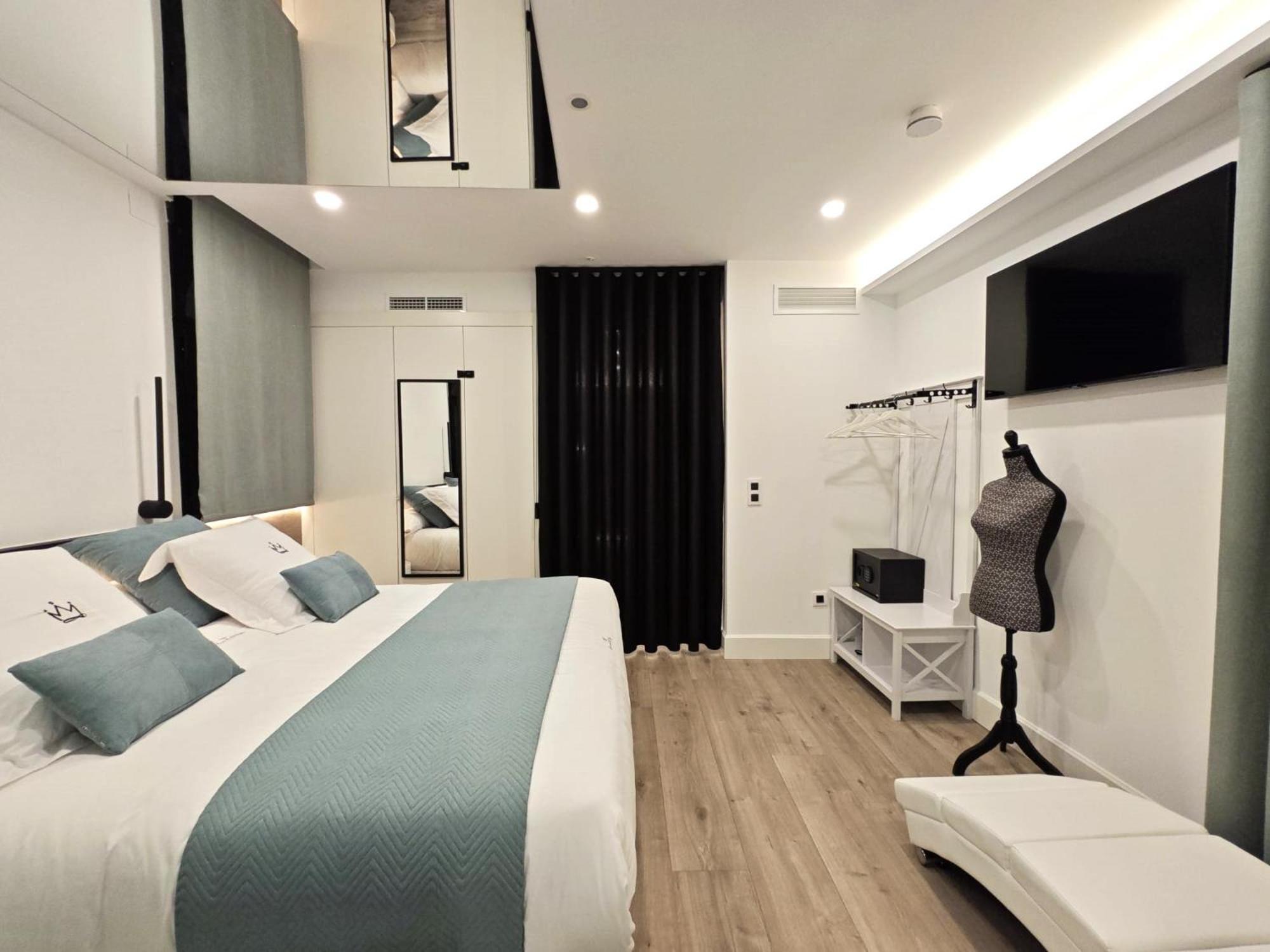La Parada Del Rey - Luxury Suites Plasencia Εξωτερικό φωτογραφία