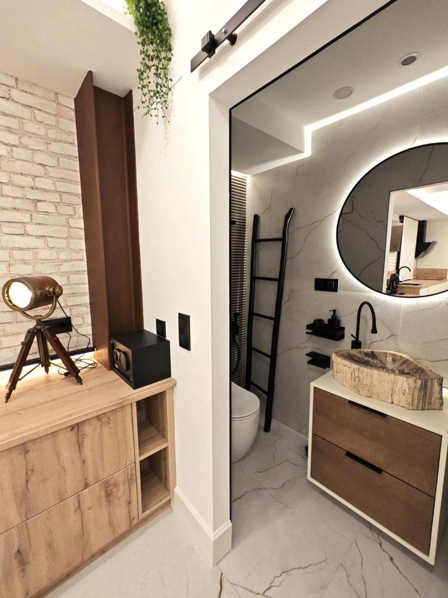 La Parada Del Rey - Luxury Suites Plasencia Εξωτερικό φωτογραφία