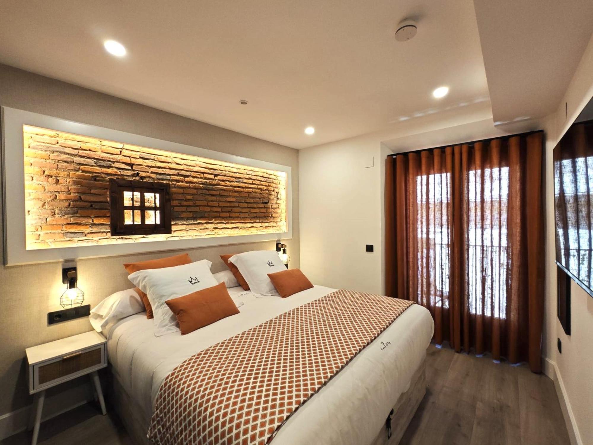 La Parada Del Rey - Luxury Suites Plasencia Εξωτερικό φωτογραφία