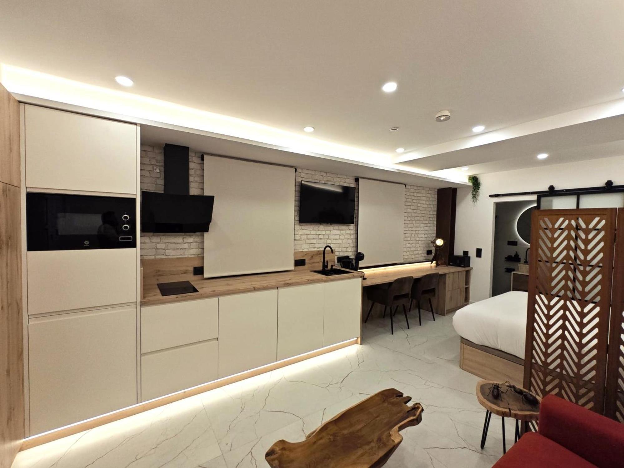 La Parada Del Rey - Luxury Suites Plasencia Εξωτερικό φωτογραφία